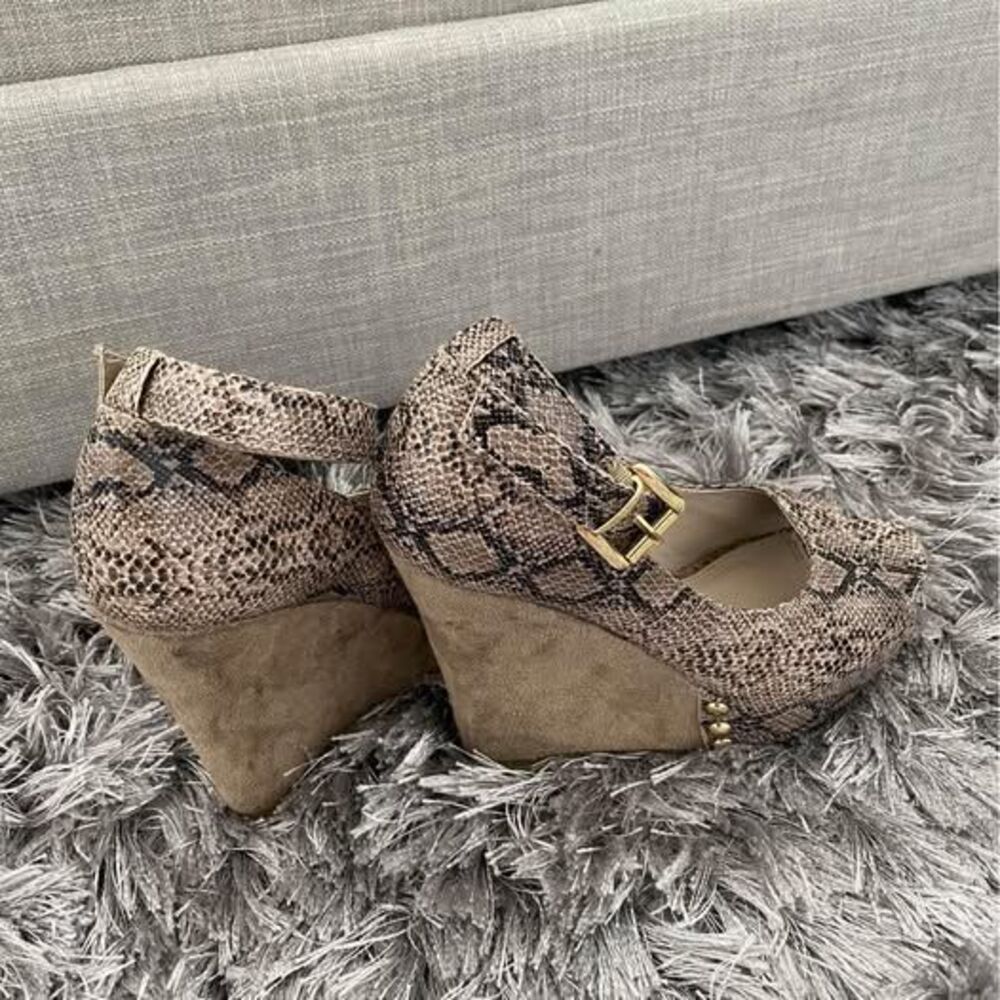 womens wedge heels size 7 women shoes $25
